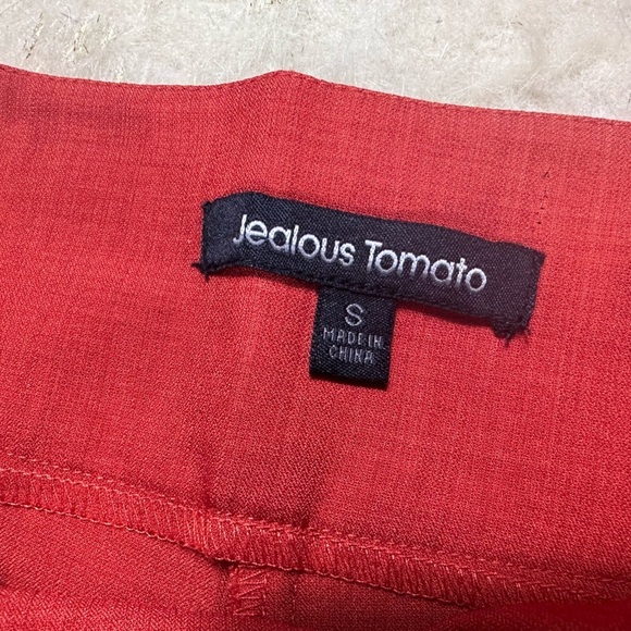 Flying Tomato Women’s Red Pleated Wide Leg High Rise Pants - Picture 3 of 6